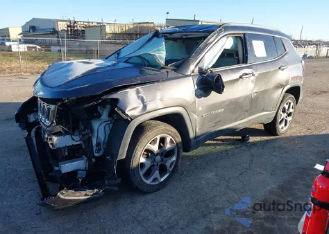 2018 Jeep Compass Limited 4X4 из США, поврежденный, VIN 3C4NJDCB4JT478840